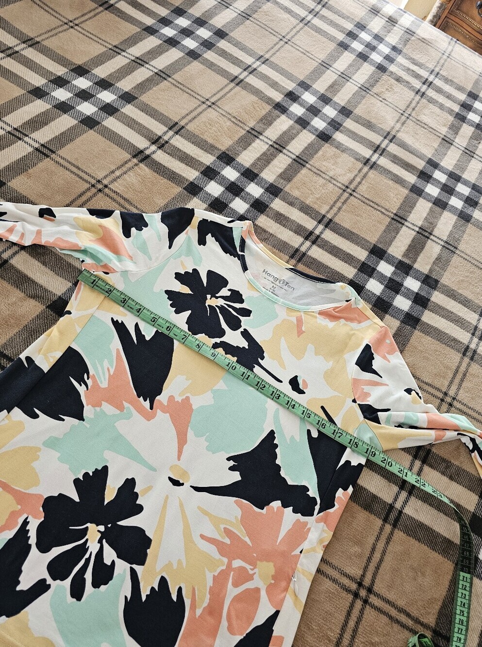 Hang Ten Floral Long-Sleeve Top in Pastel Mint, Peach & Navy - Picture 10 of 10
